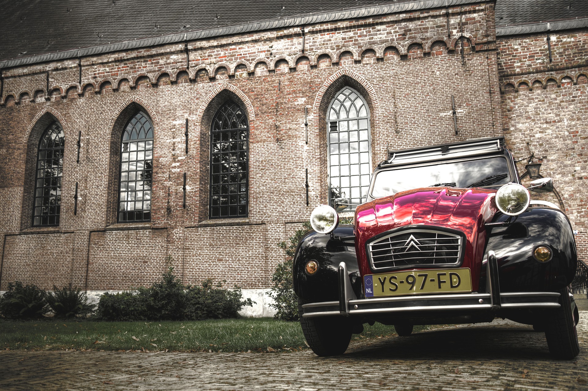 Calendari 2019 dell'automotive: non solo Pirelli