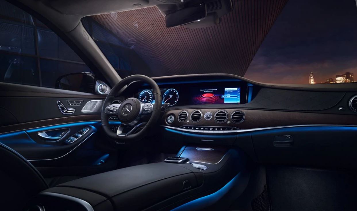 Scopriamo la nuova Mercedes Classe S, MBUX