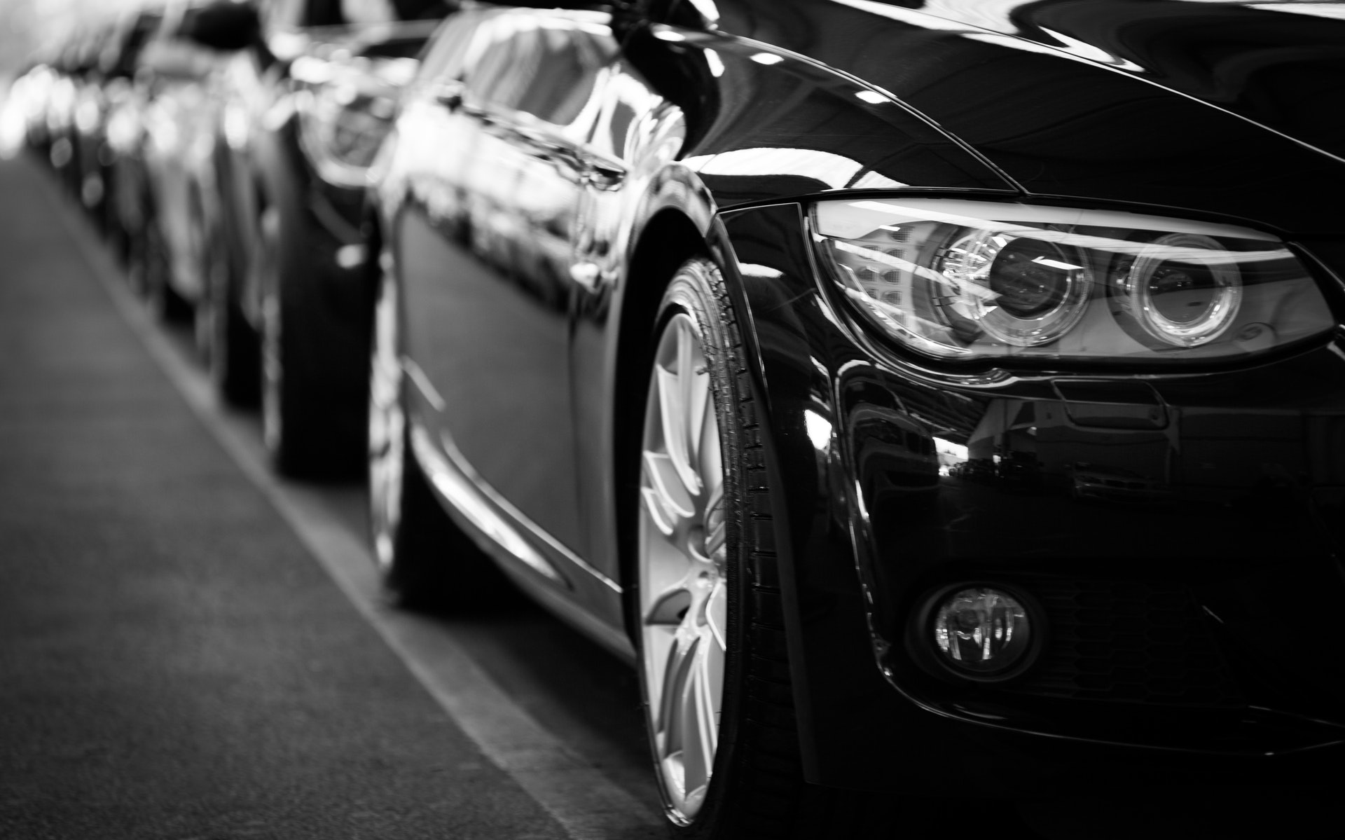 Taxi e NCC: ora po­tran­no no­leg­gia­re gli automezzi anche a lun­go ter­mi­ne